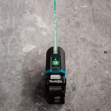 Laser en croix Makita sans fil 10,8 et 12 Volts CXT avec laser vert et lignes verticales et horizontales haute intensité, idéale plaquiste pour la pose de cloisons et plafonds placo | SK105GDZ