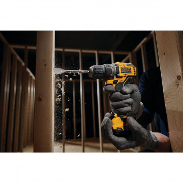 Perceuse visseuse Dewalt - XR - sans fil - 12 Volts - 2Ah li-ion brushless | DCD701D2-QW