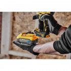 Image du produit : Perceuse visseuse Dewalt percussion compacte - XR - sans fil - 18 Volts - 5Ah li-ion brushless powerstack | DCD805H2T-QW