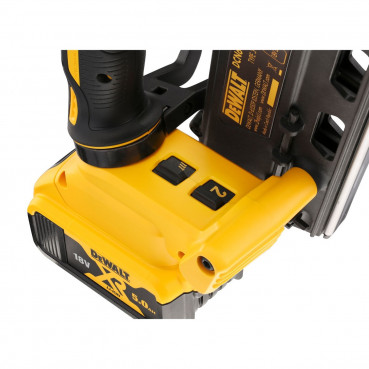 Cloueur de charpente Dewalt - XR - sans fil - 18 Volts - 5Ah li-ion brushless - 2 batteries Dewalt - coffret | DCN692P2-QW