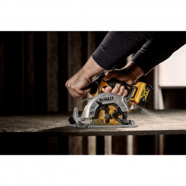 Scie circulaire Dewalt 140mm - XR - sans fil - 12 Volts - brushless - sans batterie ni chargeur | DCS512N-XJ