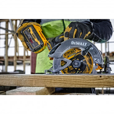 Scie circulaire Dewalt - XR - sans fil - Flexvolt 54 Volts - 2 batteries Dewalt 2Ah | DCS578T2-QW