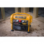 Image du produit : Compresseur Dewalt 6 litres - portable, rapport poids puissance idéal pour les petits et moyens outils | DPC6MRC-QS