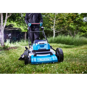 Tondeuse Makita auto-tractée LXT 36 Volts 2 x 18 Volts - sans fil Lithium (Li-Ion) - 53cm - (Produit seul) - diamètre lame 53,4cm - hauteur tonte 20 à 100mm - surface tonte 2300m² | DLM532Z