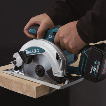 Scie circulaire Makita LXT 18 Volts - sans fil Lithium (Li-Ion) - Ø 165mm - (Produit seul) | DSS610Z